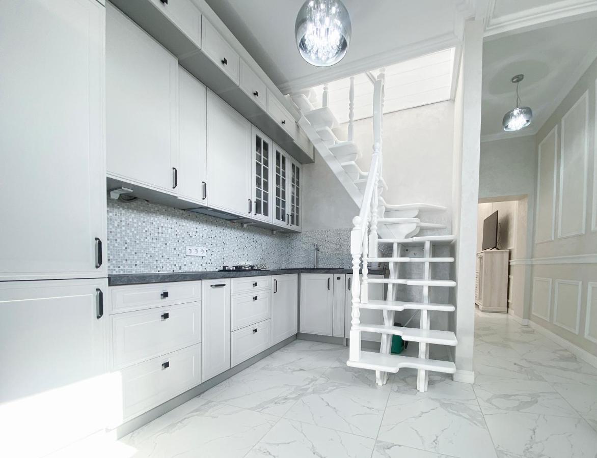 Tamanska Apartments Lviv Bagian luar foto